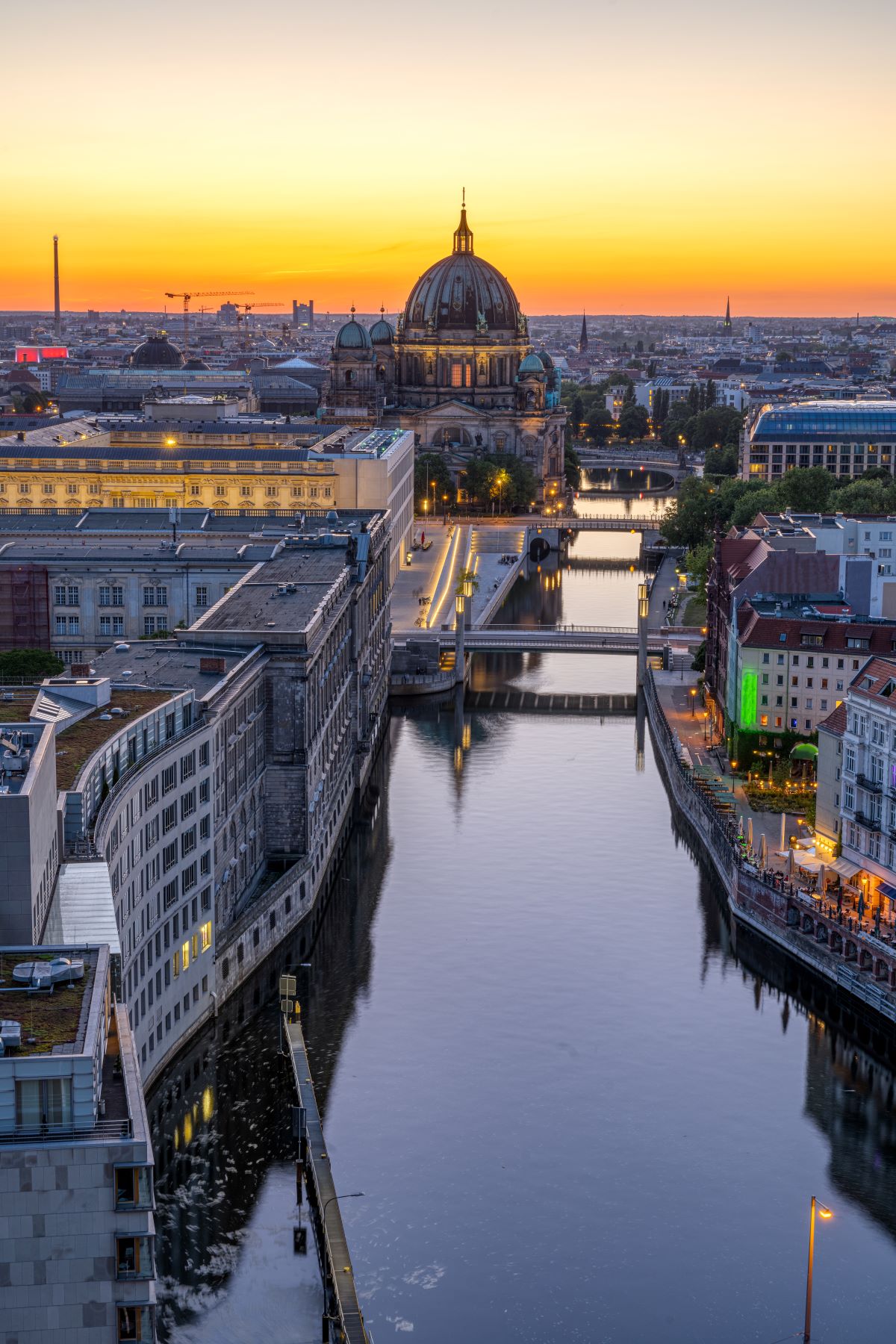 Sunset At The River Spree In Berlin 2023 11 27 04 55 11 Utc