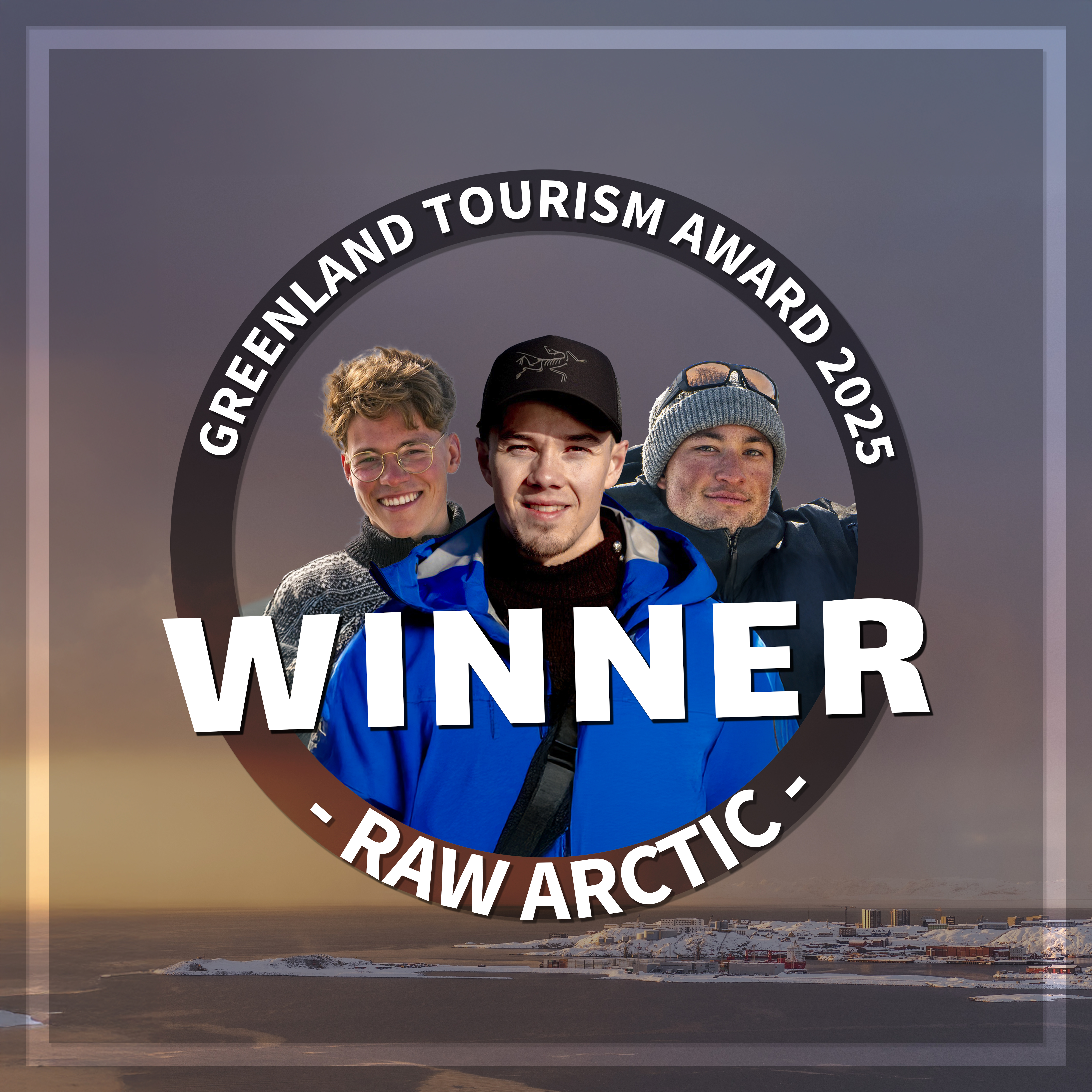 Raw Arctics tre stiftere: Isak Brandt Hansen, Rasmus Brandt og Casper Frank Møller som har vundet af Greenland Tourism Award 2025.