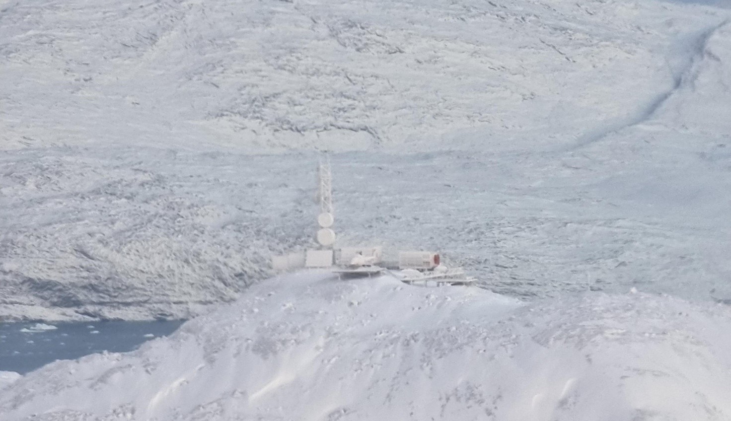 Regn blev afløst af kulde i det flyvske oktober vejr. Resultatet blev en hel masse hvidt. Foto: Nicki Sarkov Petersen.