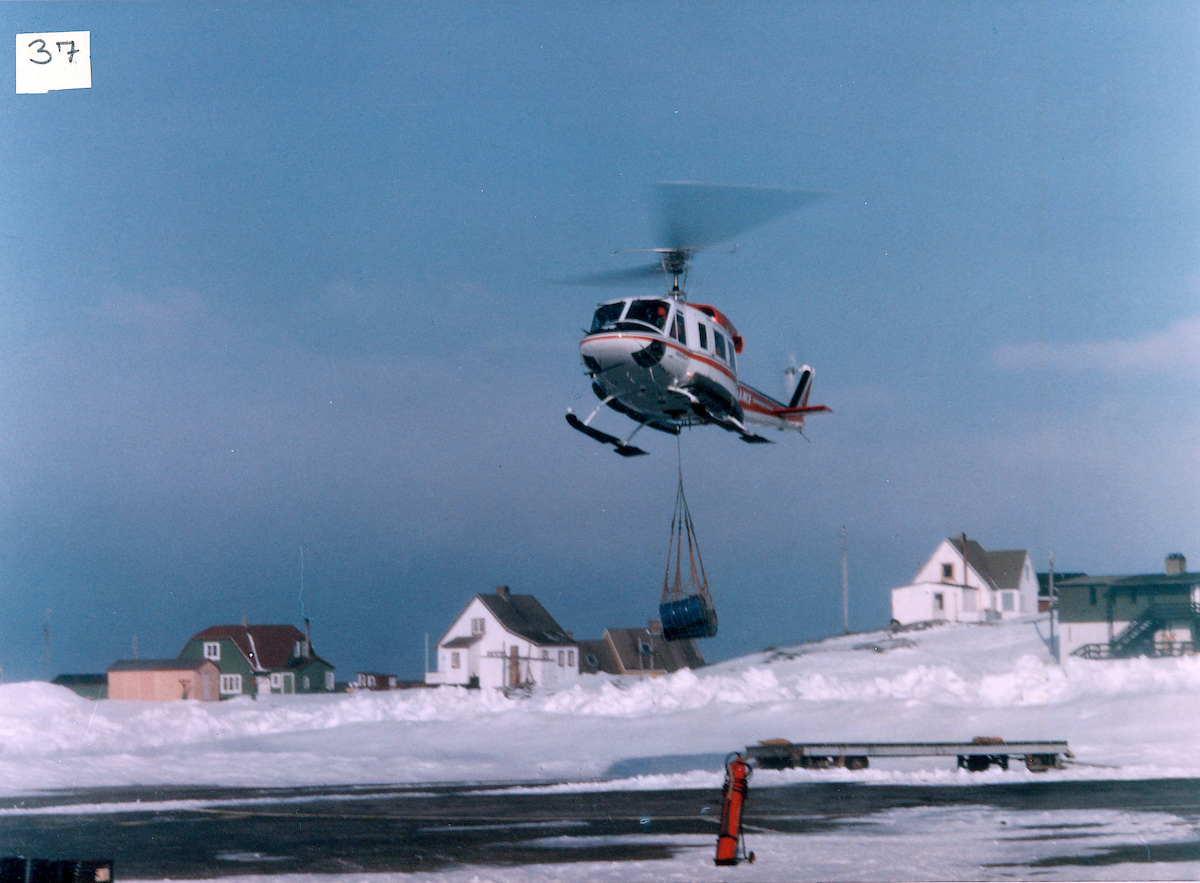 B212 i Nuuk heliport som blev lukket i 1979 efter åbningen af landingsbanen 