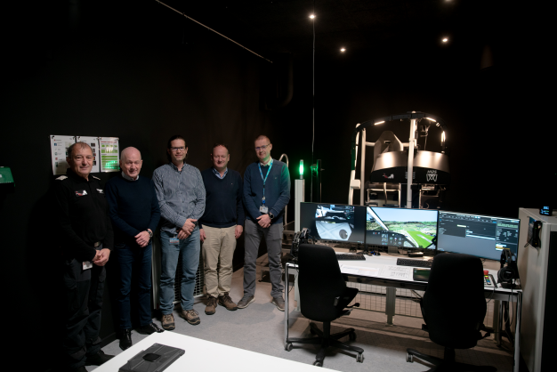 Her er holdet bag som har opsat simulatoren 
